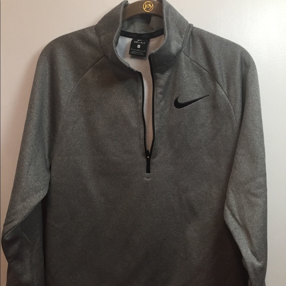 Men’s Nike dry fit pull over sweatshirt